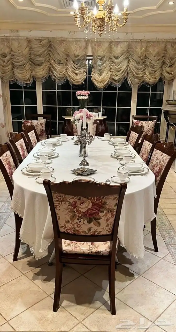 طاوله زجاج ممتاز سعر الشراء 5500 البيع 2500 0