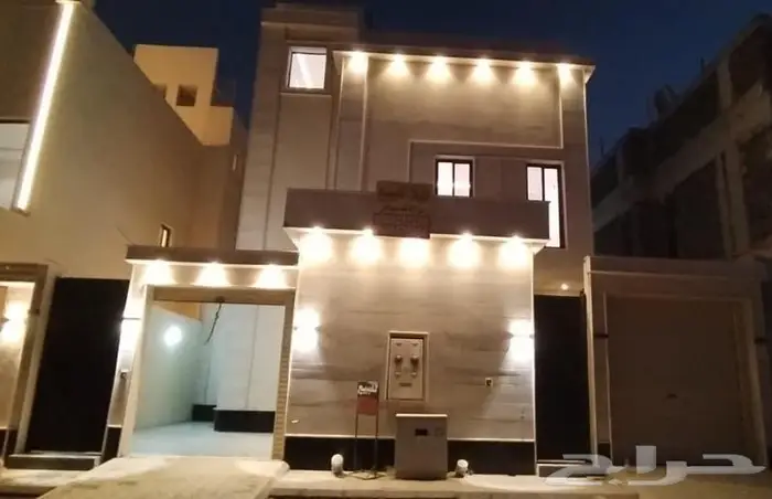 فيلا في مخطط الماجدية بحي الرمال شرق الرياض 0