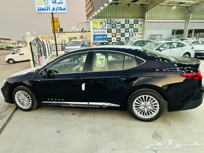 تويوتا كامري نص فل 2025 2