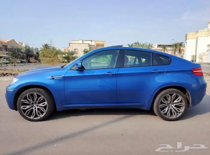 BMW X6 M للبيع - اللون ازرق نظيفة وبحالة وكالة 28