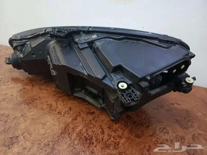 شمعة أودي A5 يمين مستعمل 2022 2