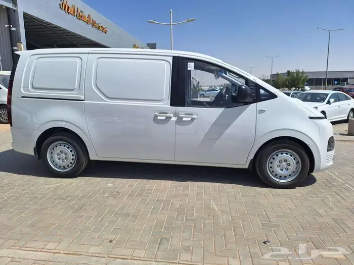 هونداي ستاريا فان بضاعة ديزل موديل 2025 2
