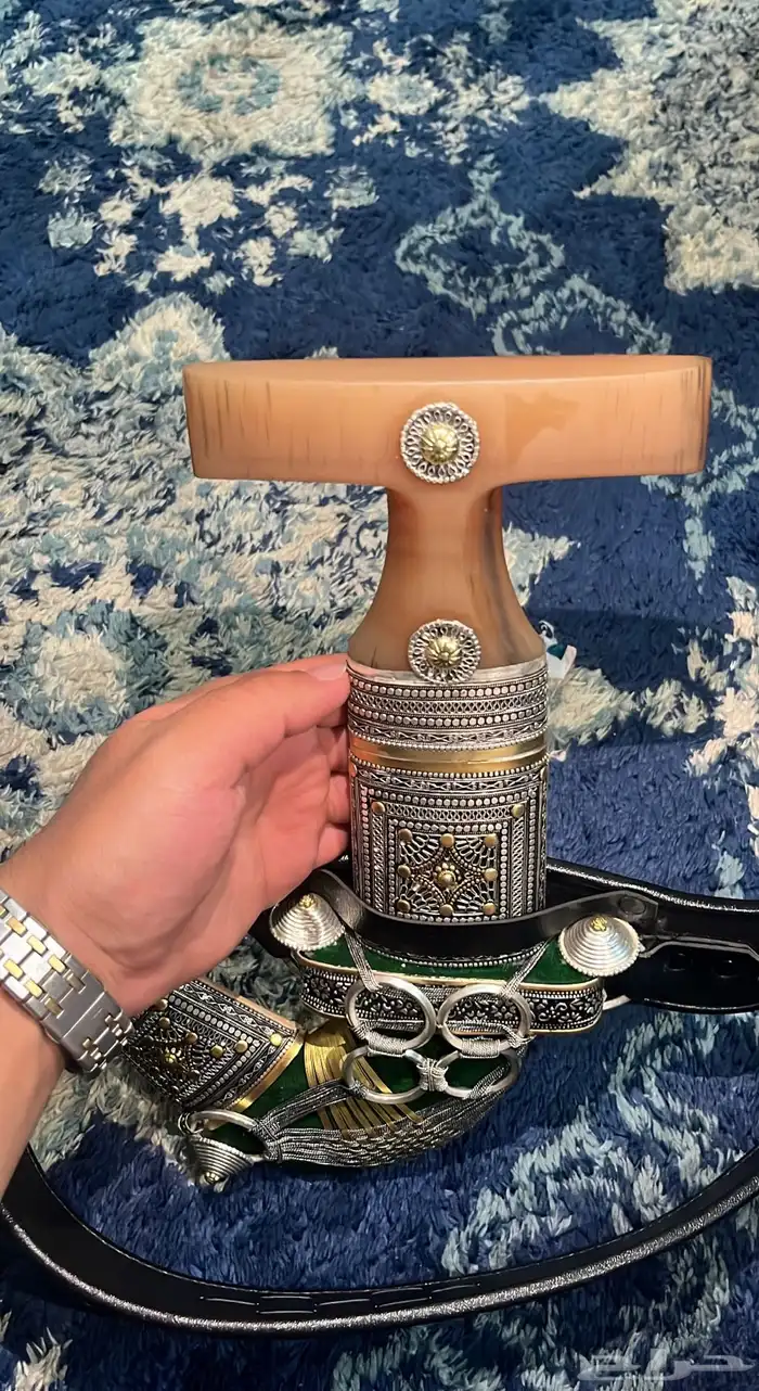 جنبيه حك زراف كفو للبيع صب فضه خالص 0