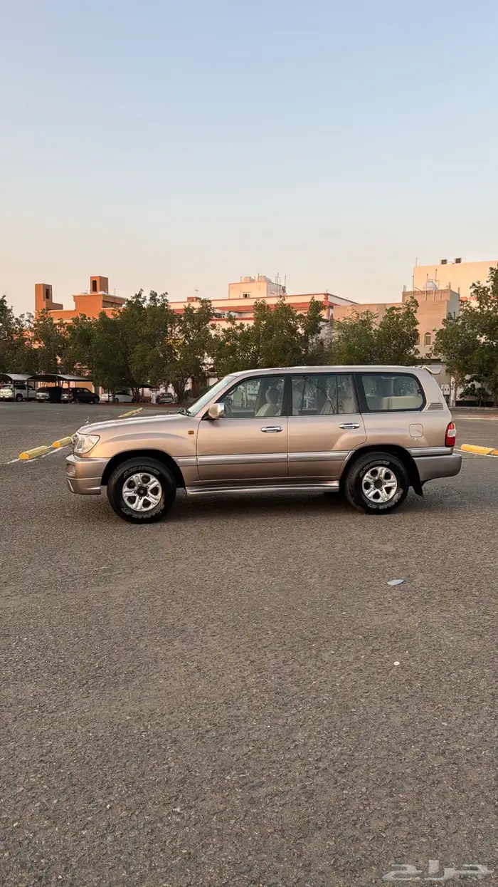 لاندكروزر GXR1 قير عادي 2006 ( لوحه مميزه ) 3