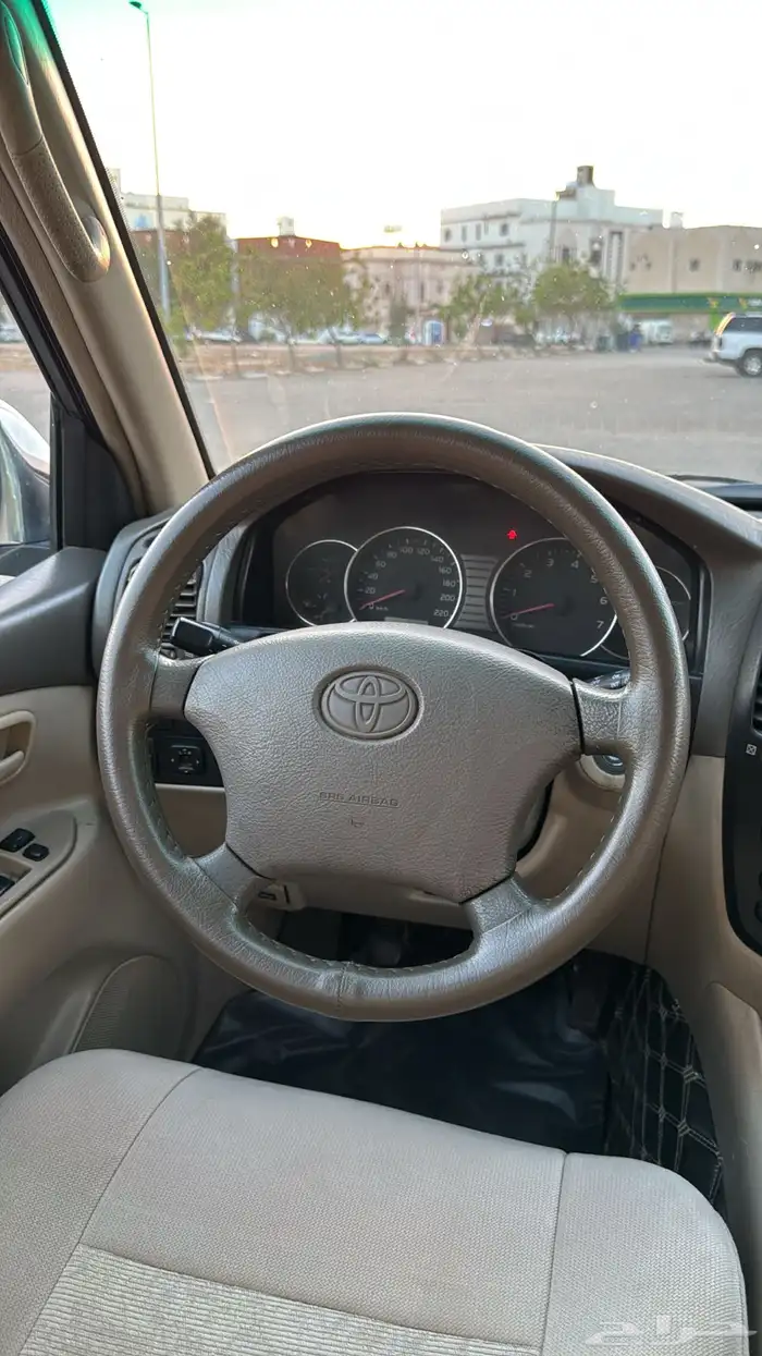 لاندكروزر GXR1 قير عادي 2006 ( لوحه مميزه ) 12