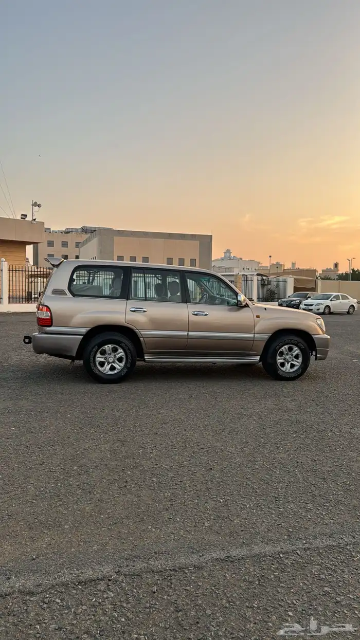 لاندكروزر GXR1 قير عادي 2006 ( لوحه مميزه ) 5