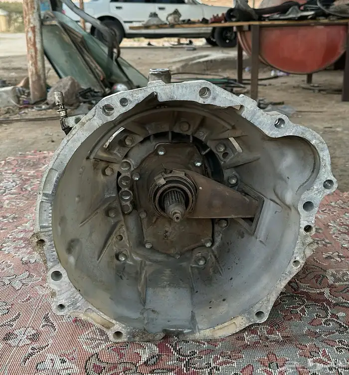 قير هايلوكس 2015   2014 نطيف 3