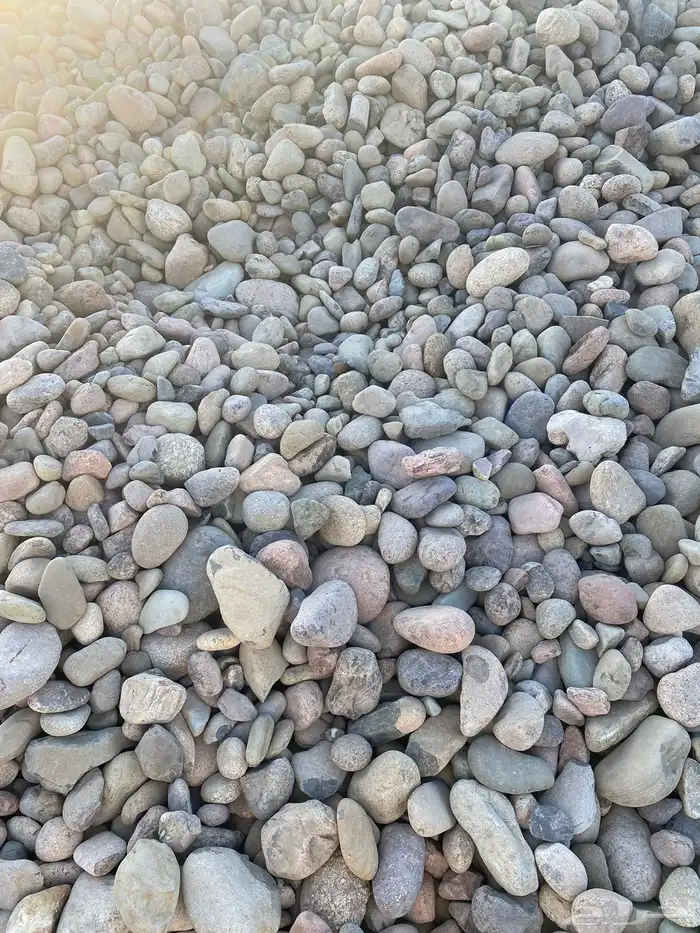 حجر نهري طبيعي للزينة 8