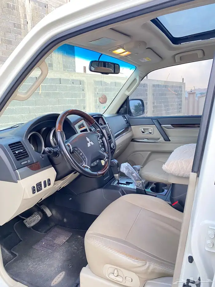 باجيرو 2018 فل كامل مكينة 3.8 12