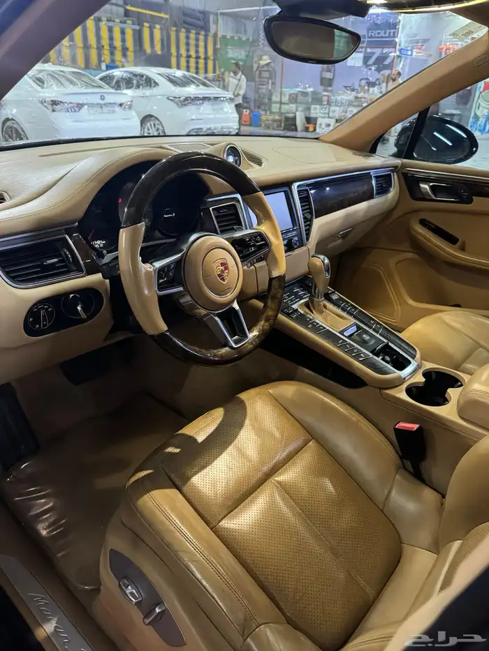 بورش ماكان 2015 0