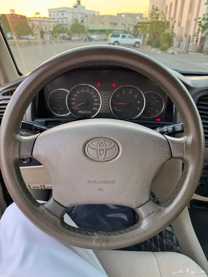 لاندكروزر GXR1 قير عادي 2006 ( لوحه مميزه ) 13