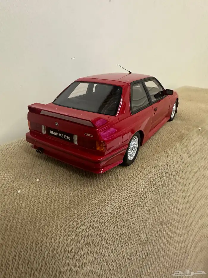 مجسم بي ام دبليو E30 3