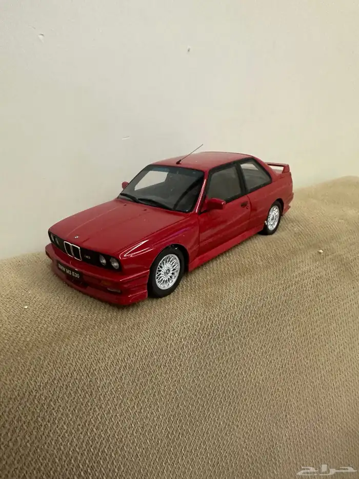 مجسم بي ام دبليو E30 2