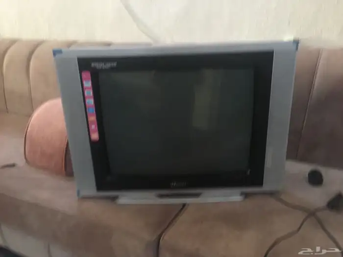 تلفزيون قديم شغال 0