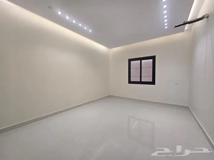 شقه فاخره للبيع بزهره العمره 2
