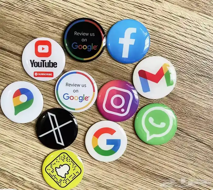 استاند NFC  تقييم قوقل  جمع حسابات السوشل ميديا في صفحة 3