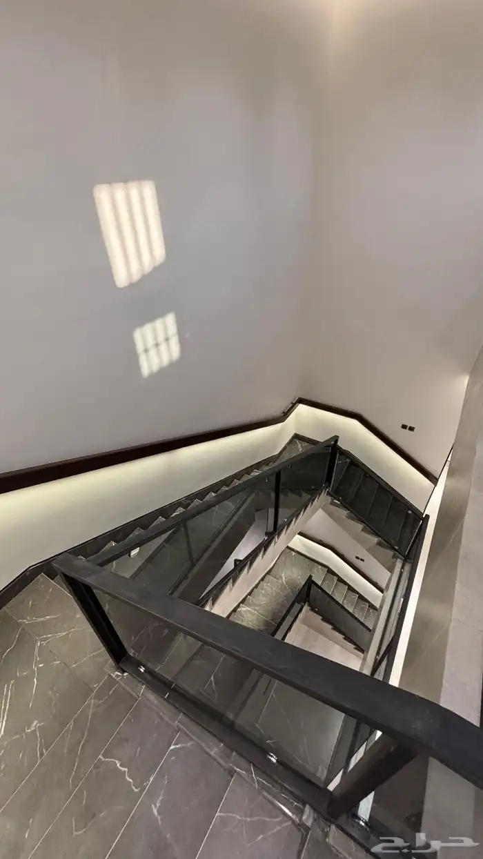 شقق وفلل روف في الدفاع وبمساحات كبيره 15