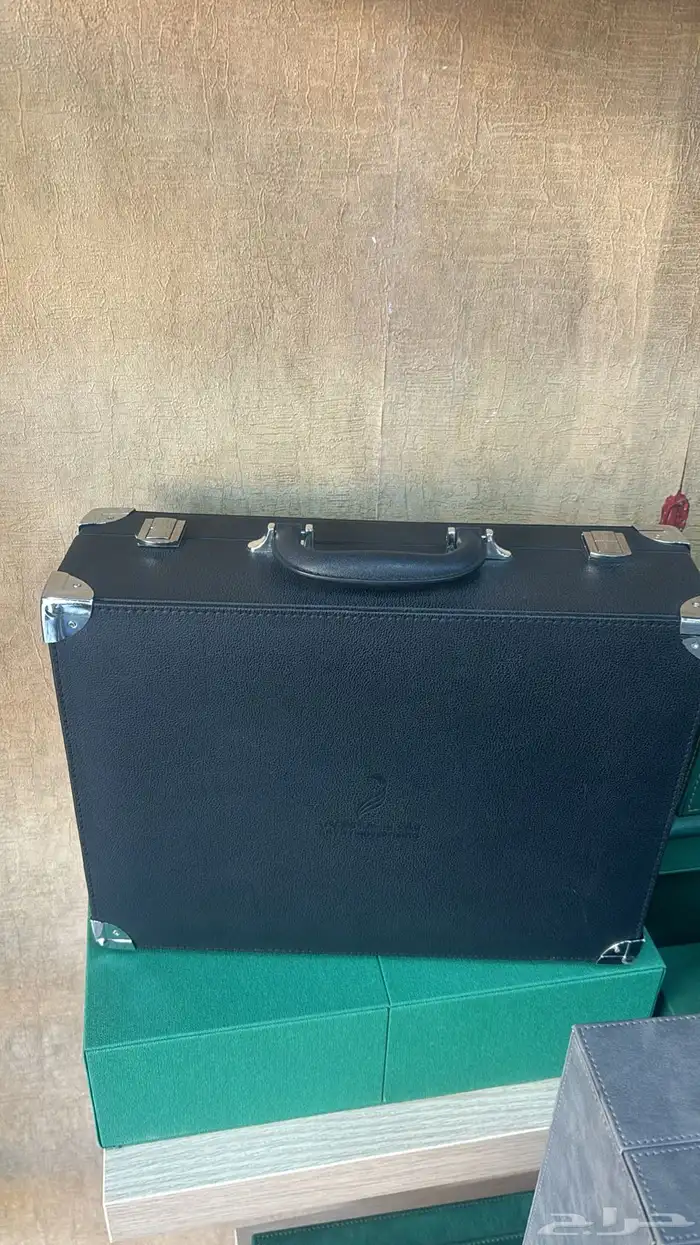 علب جلدية فولدر علب هرد كفر هدايا موظفين فاخرة شهادة جلد 1