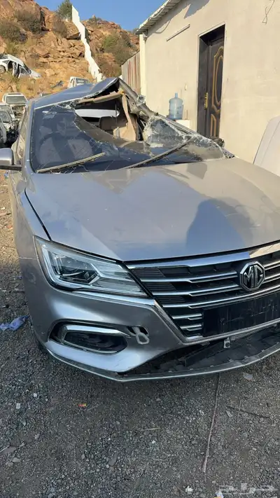 قطع تشليح ام جي 5 2023 الممشى حوالي 12 الف 5