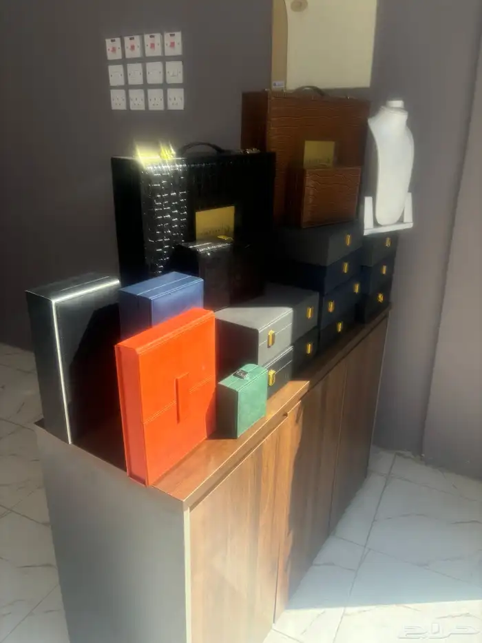 علب جلدية فولدر علب هرد كفر هدايا موظفين فاخرة شهادة جلد 8