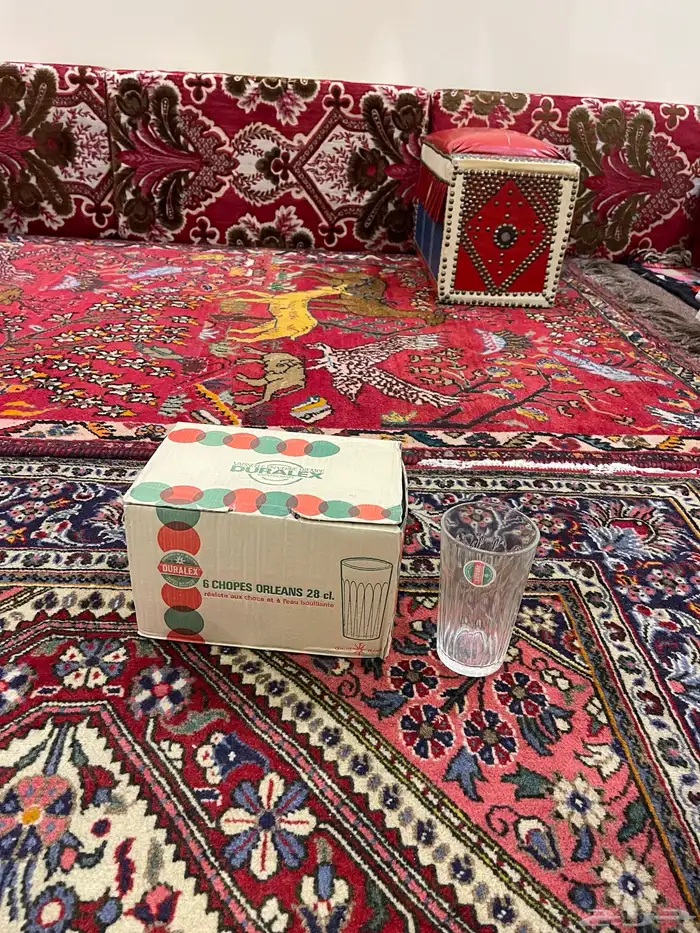 كاسات وحافظه قديمه 2