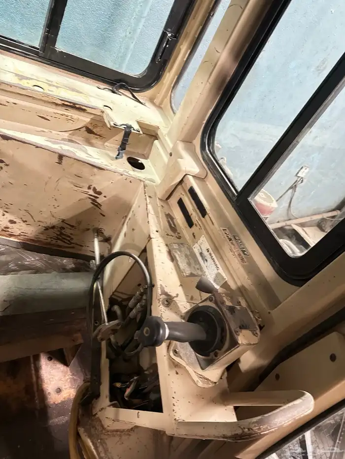 بلدوزر D8R مستورد غماره بلدوزر D8R 6