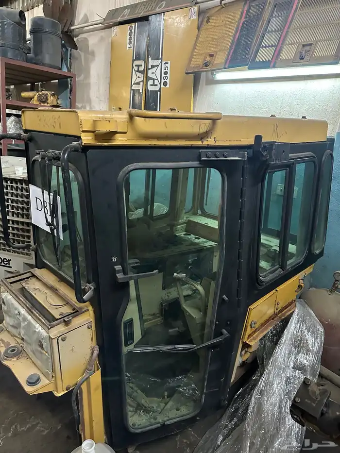 بلدوزر D8R مستورد غماره بلدوزر D8R 12