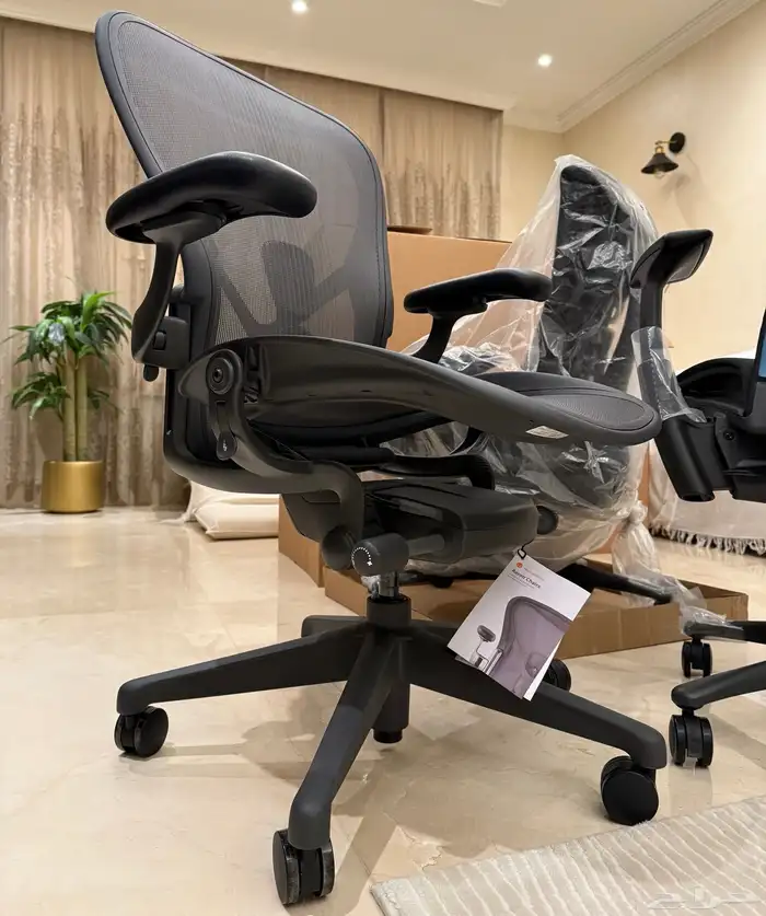 هيرمان ميلر ايرون ريماستر Herman miller Aeron remastered 3