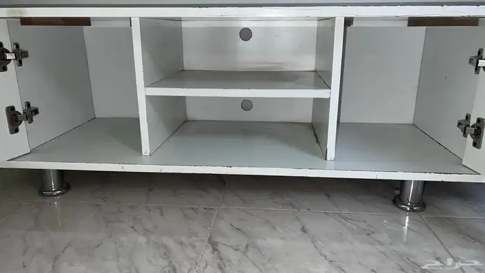 طاولة تلفزيون وخدمات اخرى وتخزين 1