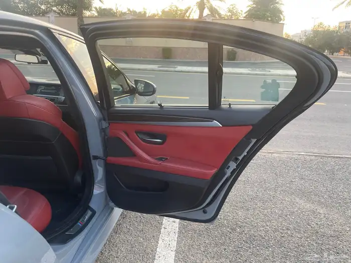 بي ام دبليو ام 5 2013 BMW M5 17