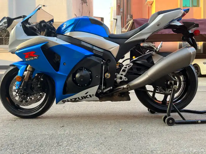 تم البيع دباب سوزوكي GSXR مقاس 1000 موديل 2010 2