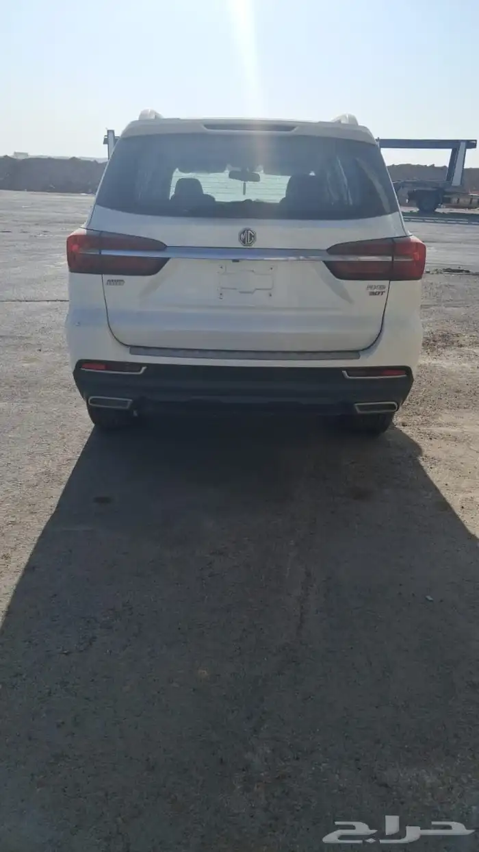 باب شنطه ام جي RX8 MG موديل 2022 ابيض 0