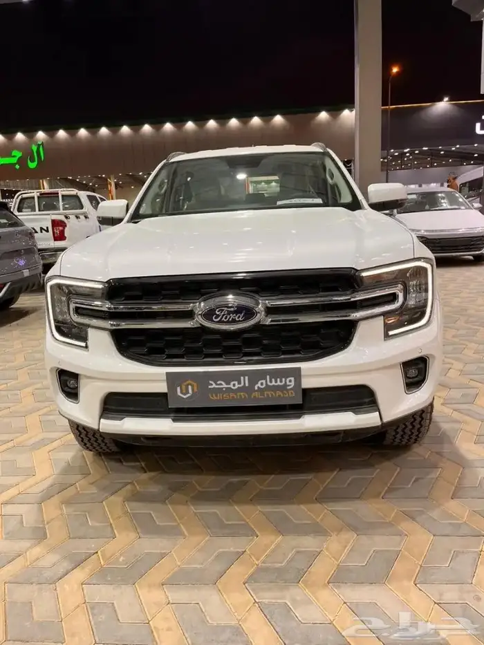 فورد ايفرستXLT نص فل دبل بنزين 2024 3