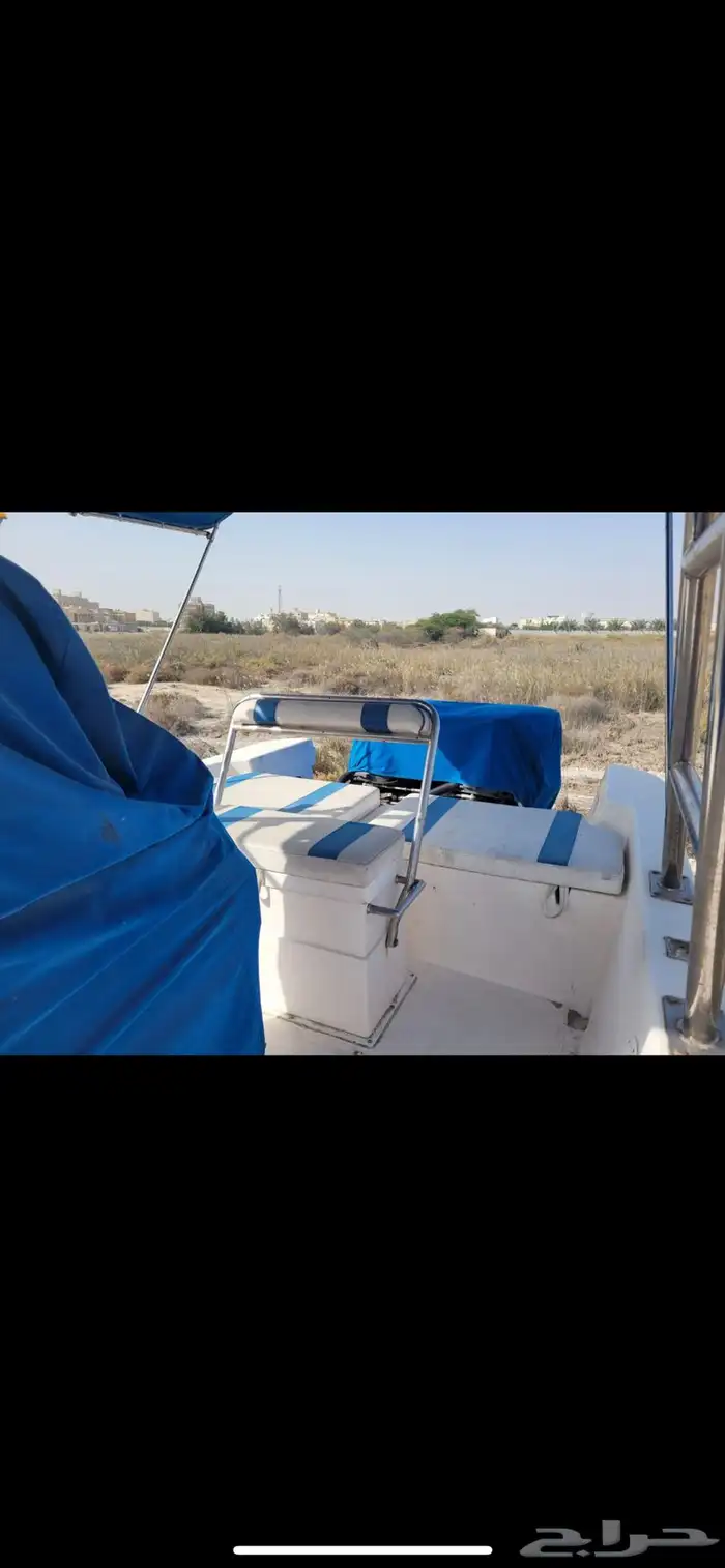 للبيع قارب نزهه 30 قدم مكينتين 200   200 تو ستروك 2