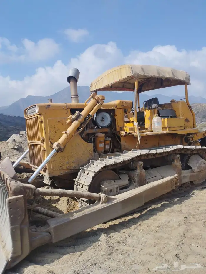 دركتر كوماتسو 85 على 18 1