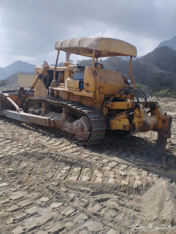 دركتر كوماتسو 85 على 18 4