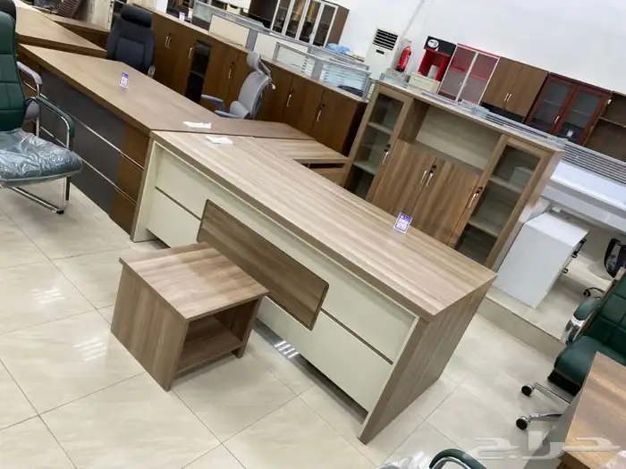 مكاتب 8