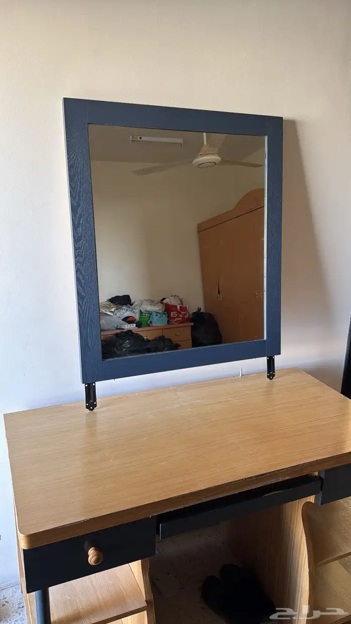 طاولة للبيع 3