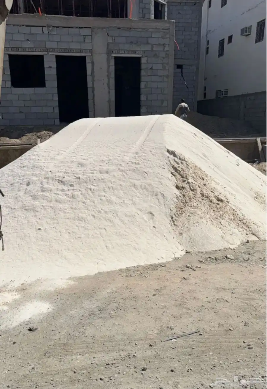 توريد رمل احمر رمل ابيض بحص 1