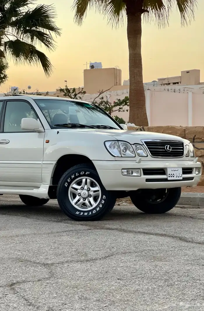 للبيع جيب لكزس 2000 ((فطيمي)) ((نظيف جدا )) 0