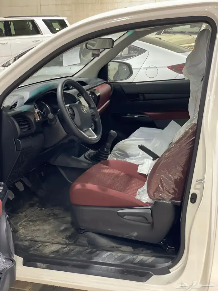 تويوتا هايلوكس بنزين غماره GLXبدون دبل موديل 2025 سعودي 4