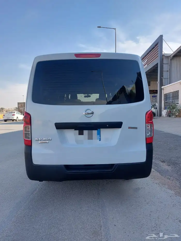 نيسان اورفان بضاعة ديزل 2021 3