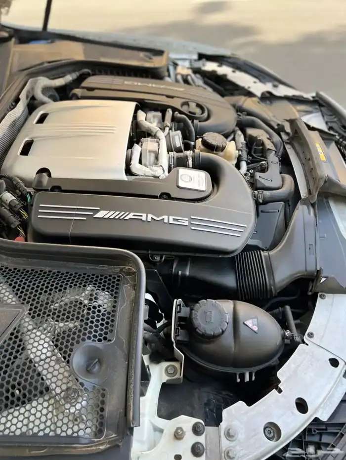 تم البيع كاربون فايبر C63s AMG 2018 39