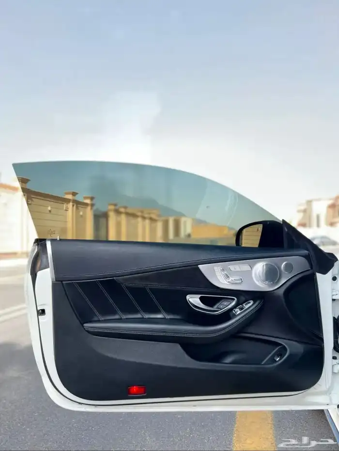 تم البيع كاربون فايبر C63s AMG 2018 13