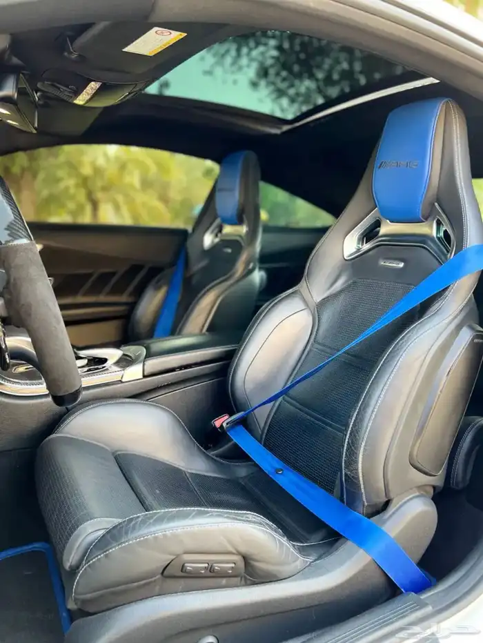 تم البيع كاربون فايبر C63s AMG 2018 21