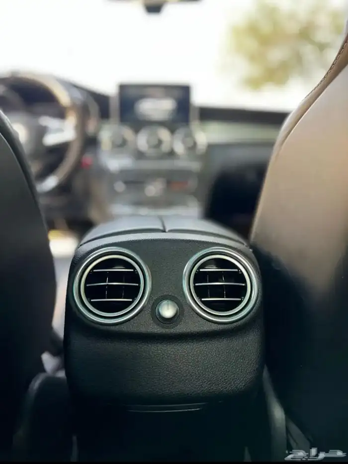 تم البيع كاربون فايبر C63s AMG 2018 24