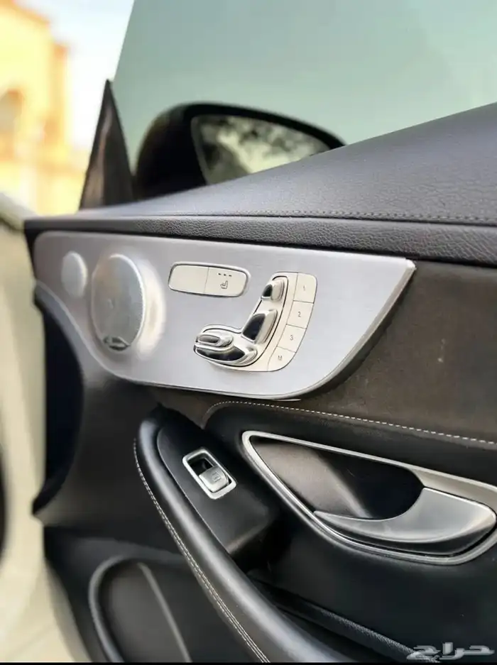 تم البيع كاربون فايبر C63s AMG 2018 26