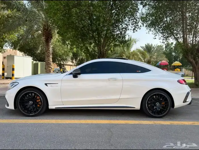 تم البيع كاربون فايبر C63s AMG 2018 10