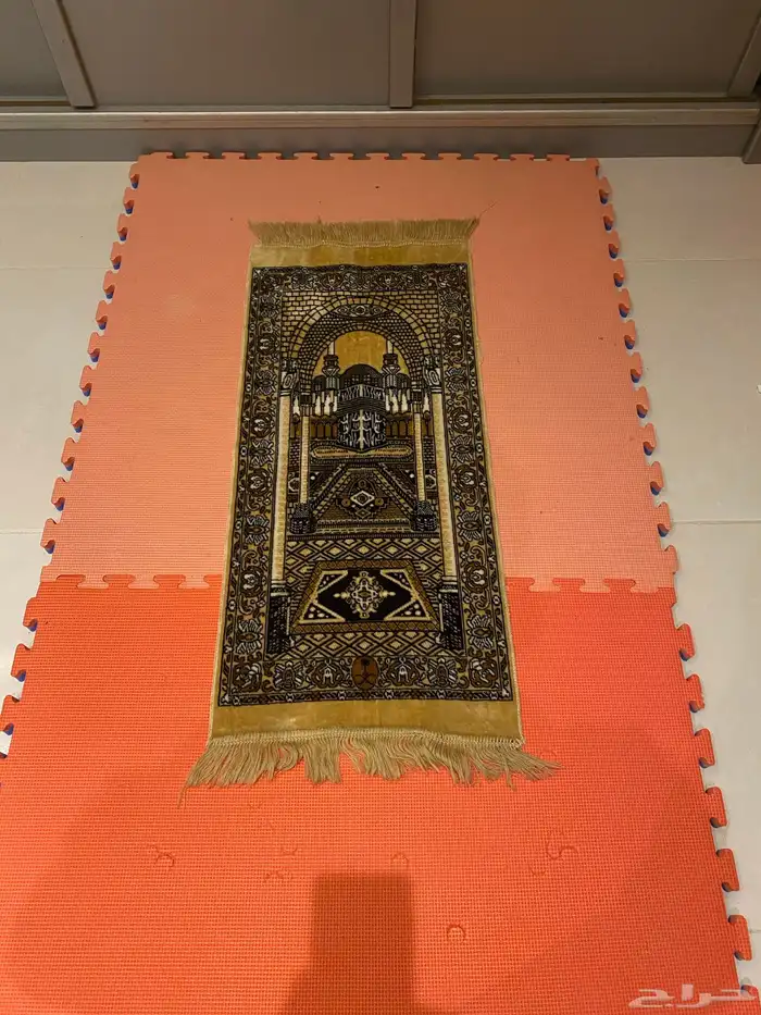 سجاد صلاه قديم 1