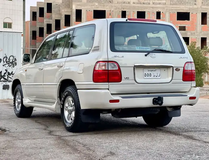 للبيع جيب لكزس 2000 ((فطيمي)) ((نظيف جدا )) 5